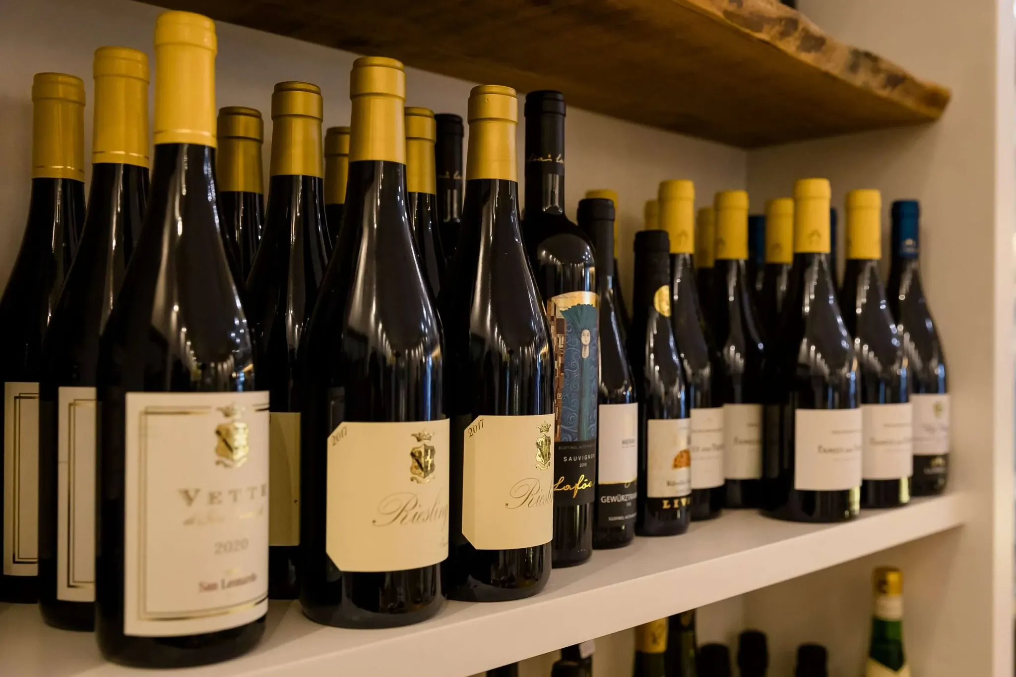 Bottiglie di vino selezionate della cantina