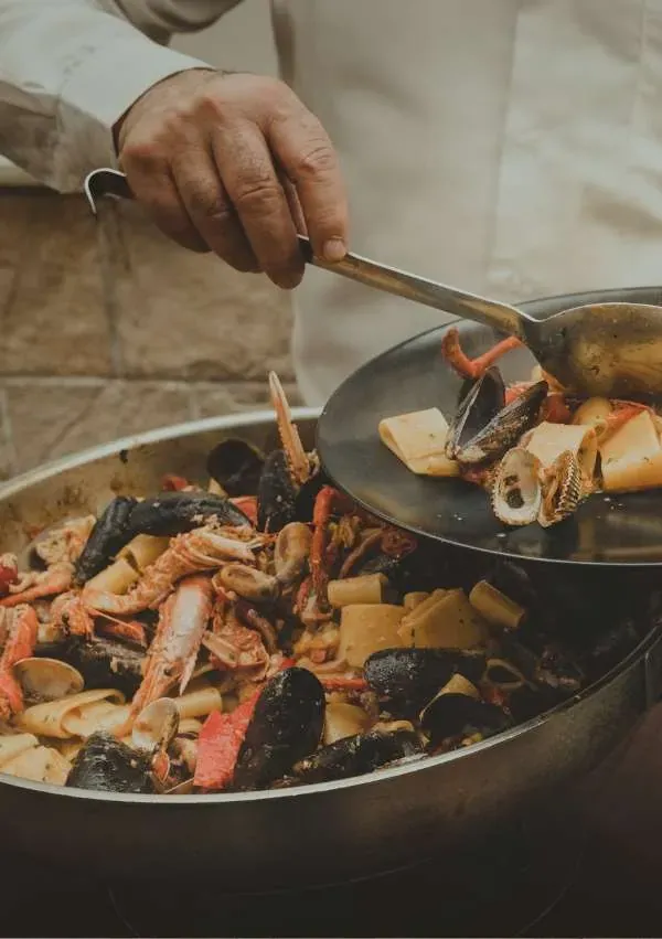 Lo chef salta in padella un primo di mare